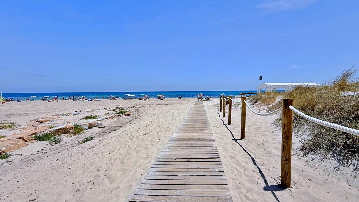 3 Bed Apartment for sale in Torre De La Horadada Costa Blanca, Alicante, Spain