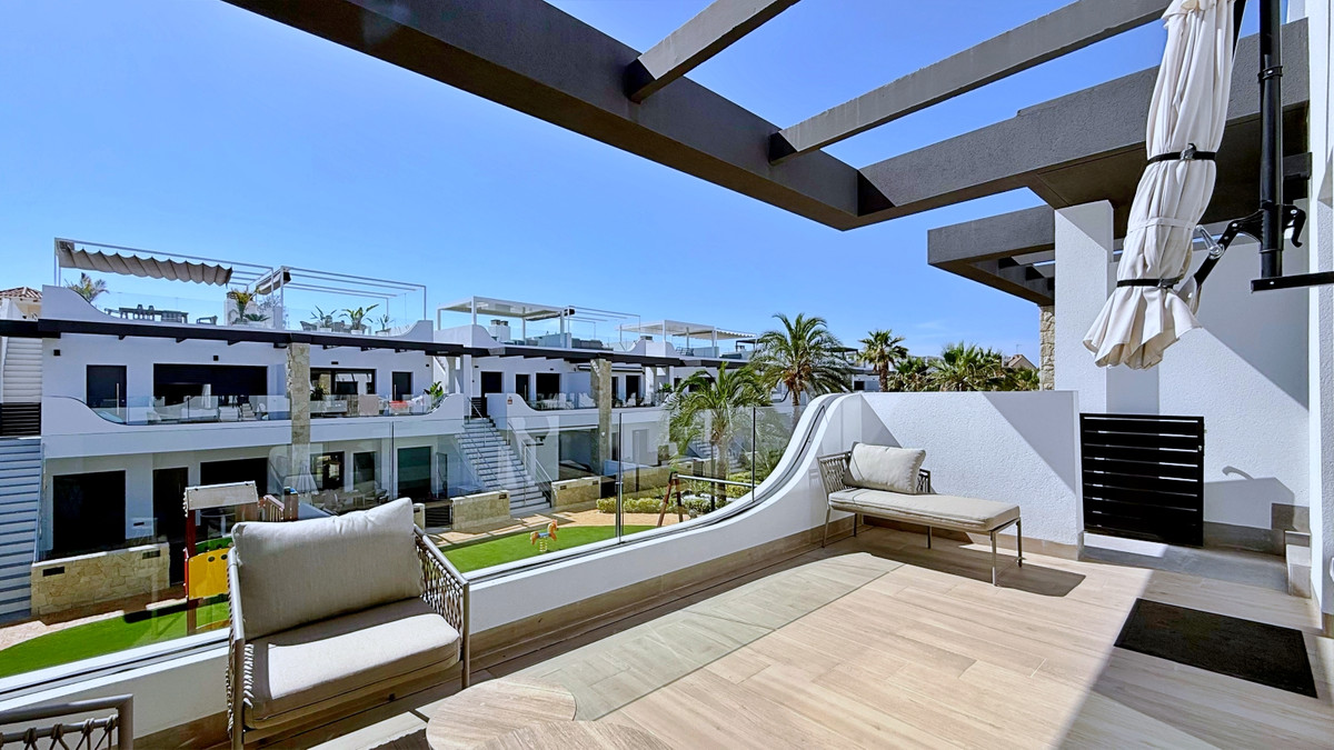 Se vende Ático de 2 dormitorios en Costa Blanca, Alicante, España