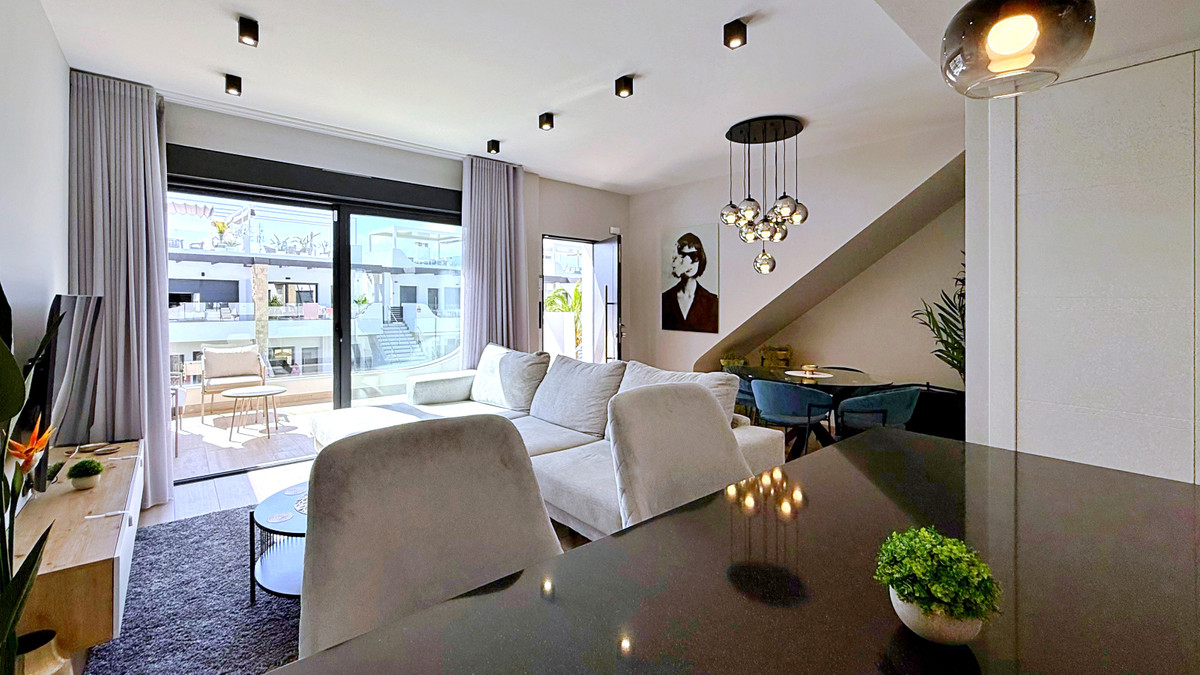 Se vende Ático de 2 dormitorios en Costa Blanca, Alicante, España