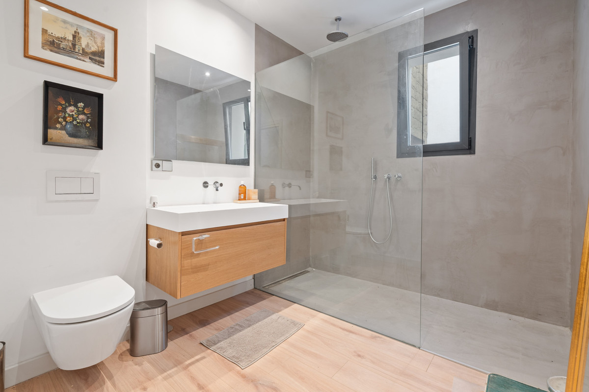 6 Bed Townhouse for sale in El Madroñal Costa Del Sol, Málaga, Spain