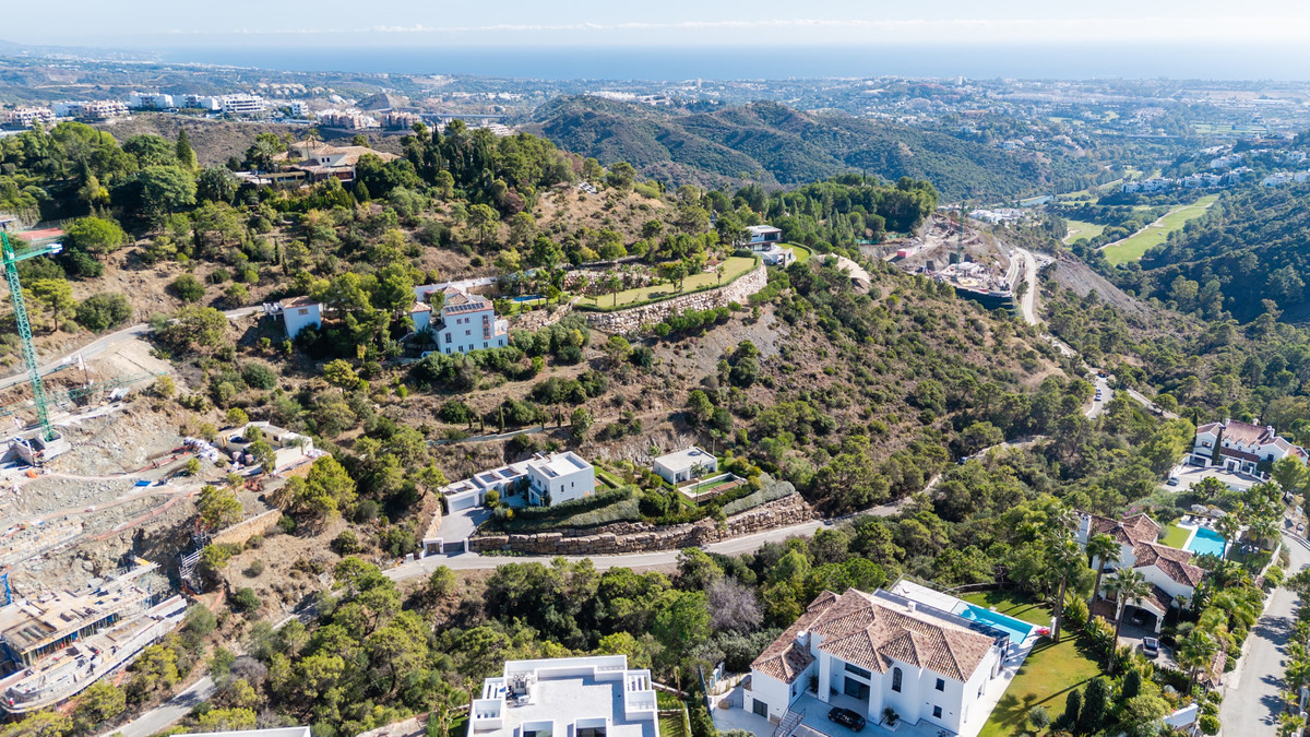 6 Bed Townhouse for sale in El Madroñal Costa Del Sol, Málaga, Spain