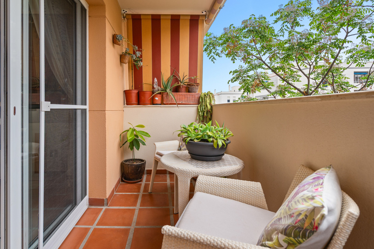 Se vende Apartamento Planta Media de 3 dormitorios en Costa Del Sol, Málaga, España