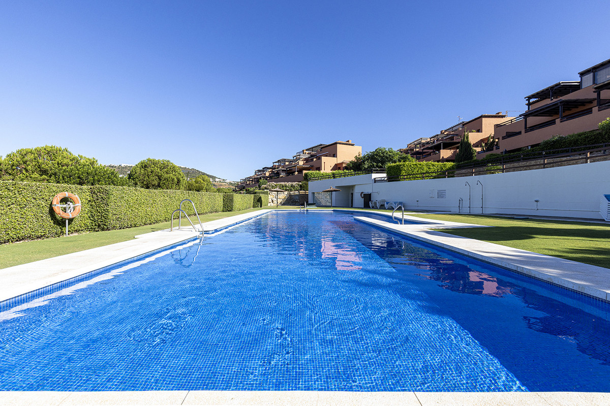 2 Bed Apartment for sale in Casares Costa Del Sol, Málaga, Spain