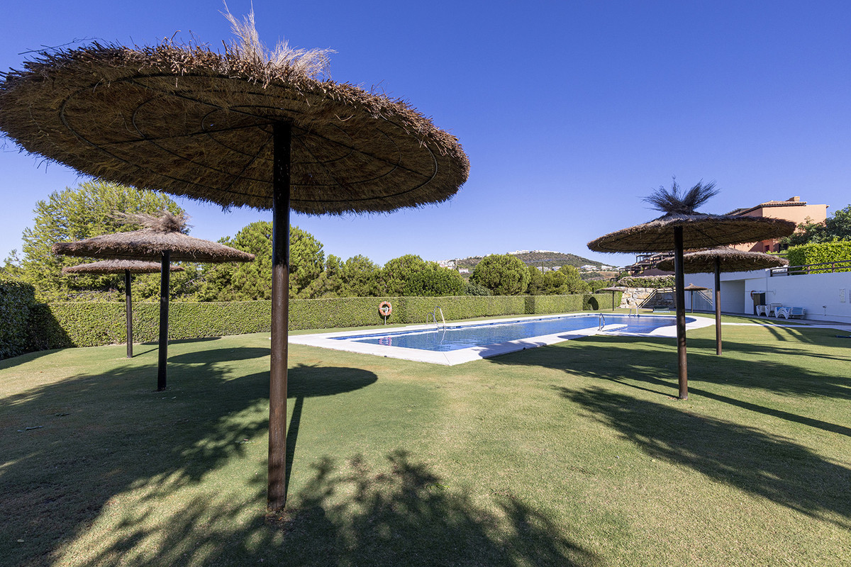 2 Bed Apartment for sale in Casares Costa Del Sol, Málaga, Spain