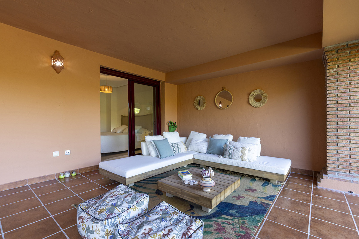 2 Bed Apartment for sale in Casares Costa Del Sol, Málaga, Spain