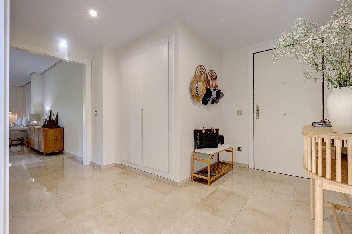 2 Bed Apartment for sale in Casares Costa Del Sol, Málaga, Spain