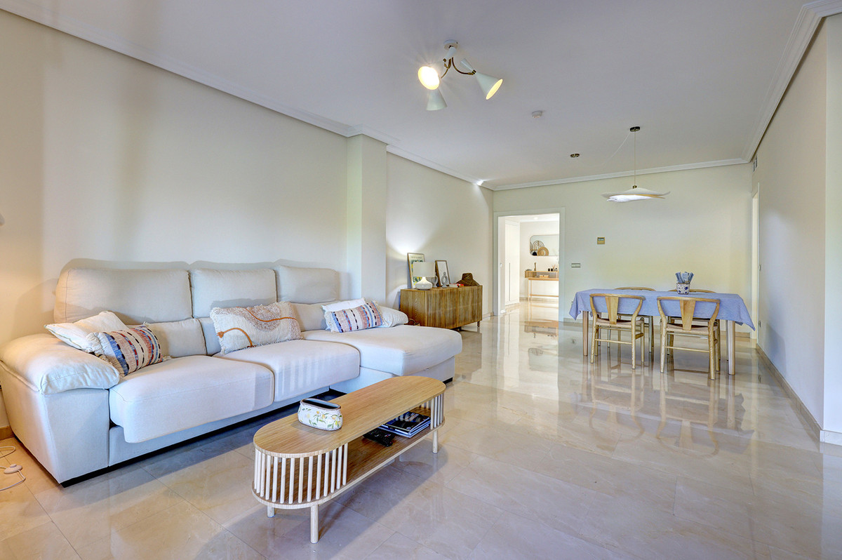 2 Bed Apartment for sale in Casares Costa Del Sol, Málaga, Spain