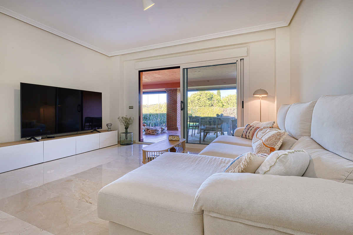 2 Bed Apartment for sale in Casares Costa Del Sol, Málaga, Spain