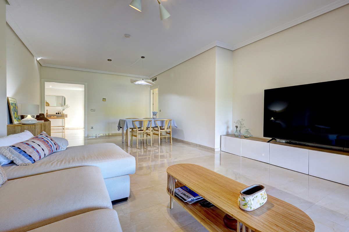 2 Bed Apartment for sale in Casares Costa Del Sol, Málaga, Spain