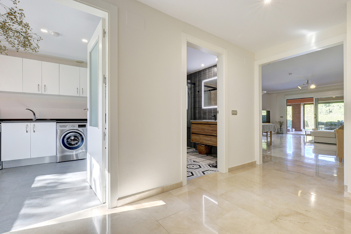 2 Bed Apartment for sale in Casares Costa Del Sol, Málaga, Spain
