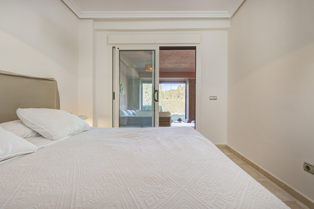2 Bed Apartment for sale in Casares Costa Del Sol, Málaga, Spain