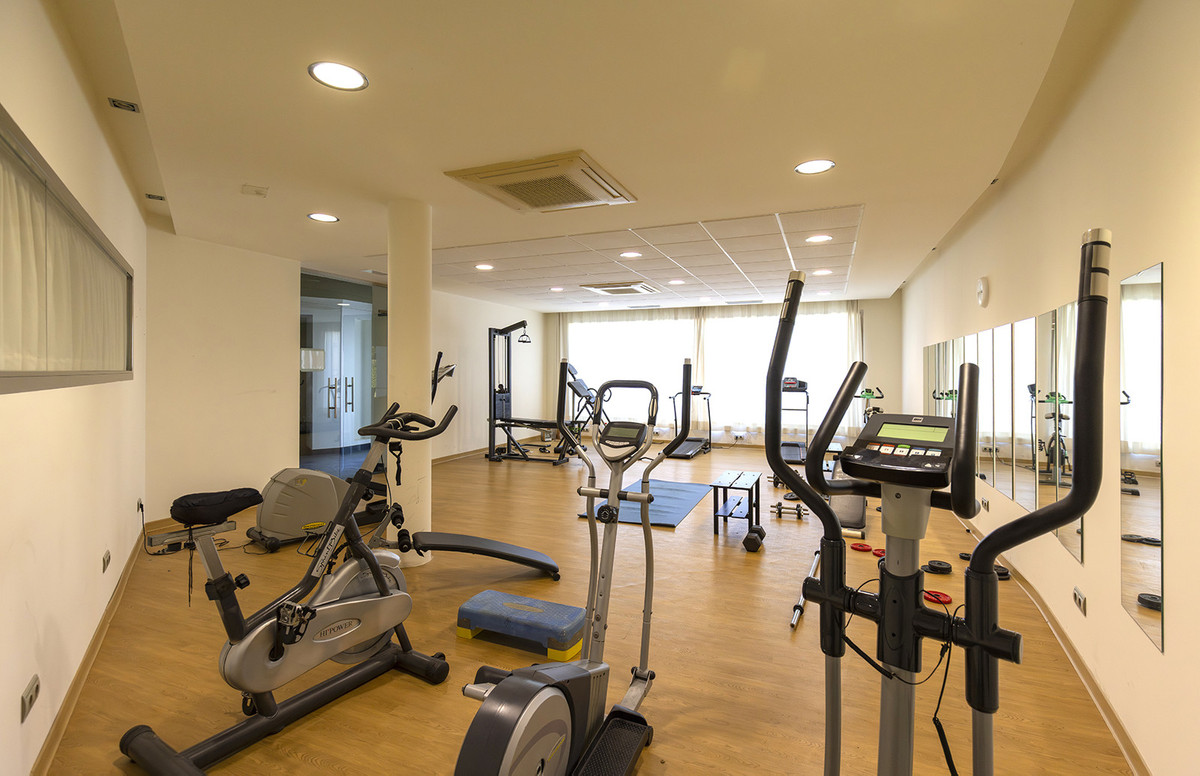2 Bed Apartment for sale in Casares Costa Del Sol, Málaga, Spain