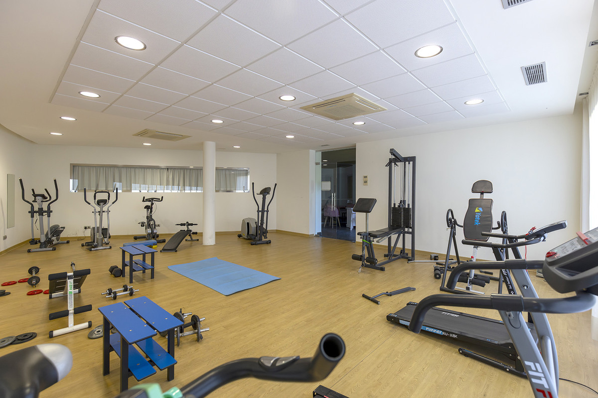 2 Bed Apartment for sale in Casares Costa Del Sol, Málaga, Spain