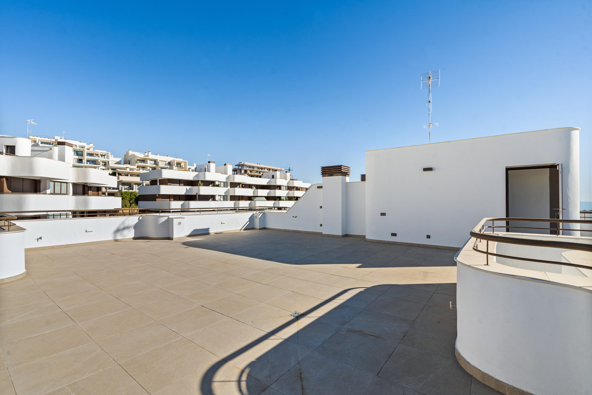 3 Bed Apartment for sale in Estepona Costa Del Sol, Málaga, Spain