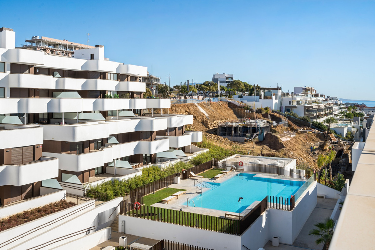 3 Bed Apartment for sale in Estepona Costa Del Sol, Málaga, Spain
