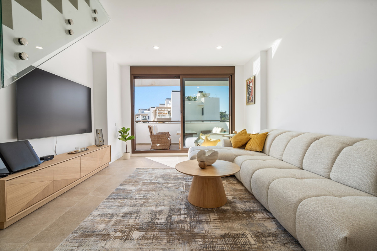 3 Bed Apartment for sale in Estepona Costa Del Sol, Málaga, Spain