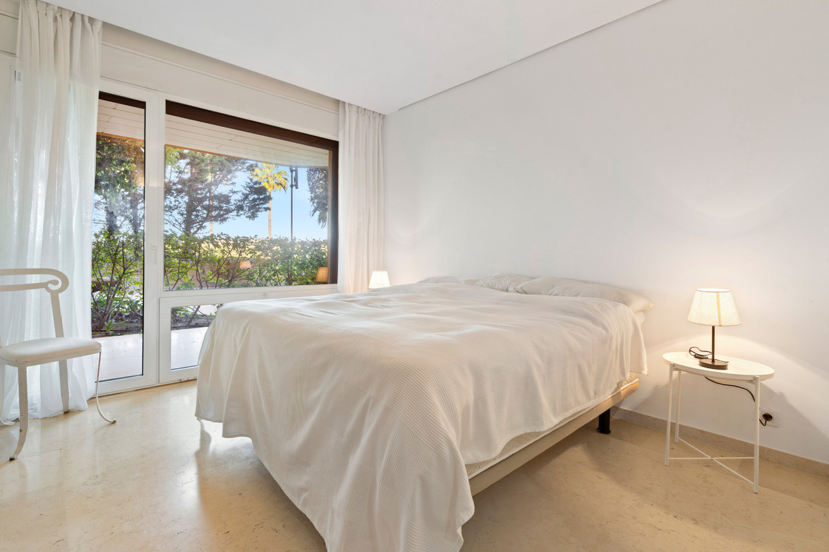 3 Bed Apartment for sale in Sotogrande Marina Costa Del Sol, Cádiz, Spain