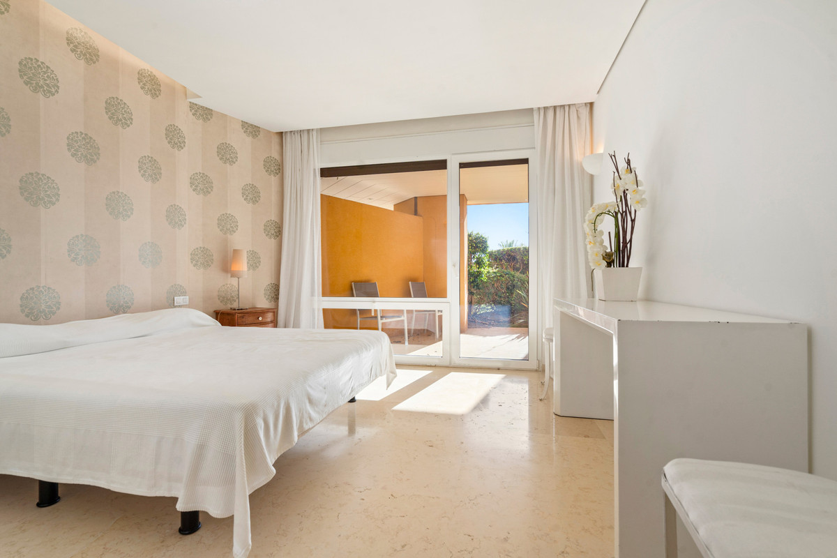 3 Bed Apartment for sale in Sotogrande Marina Costa Del Sol, Cádiz, Spain
