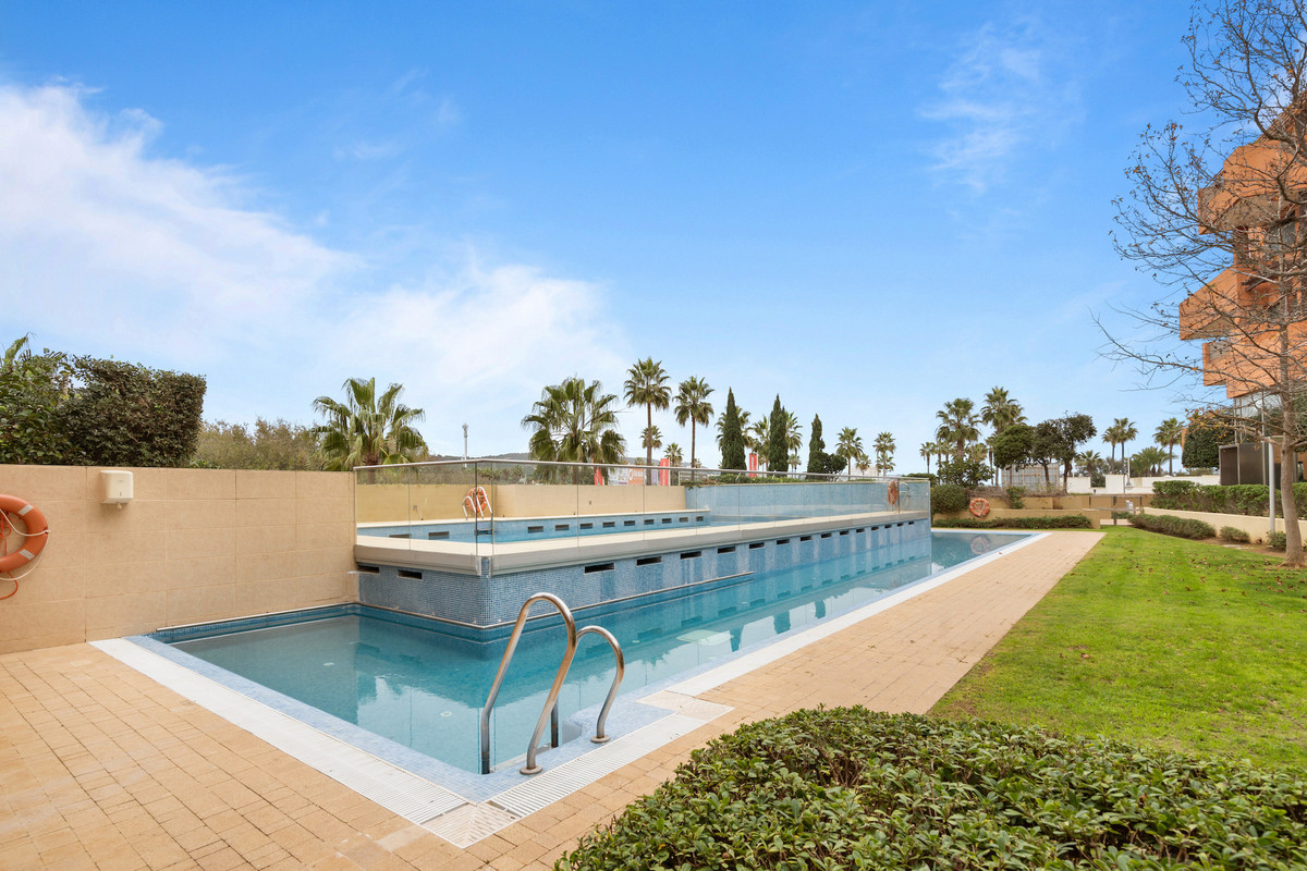 3 Bed Apartment for sale in Sotogrande Marina Costa Del Sol, Cádiz, Spain