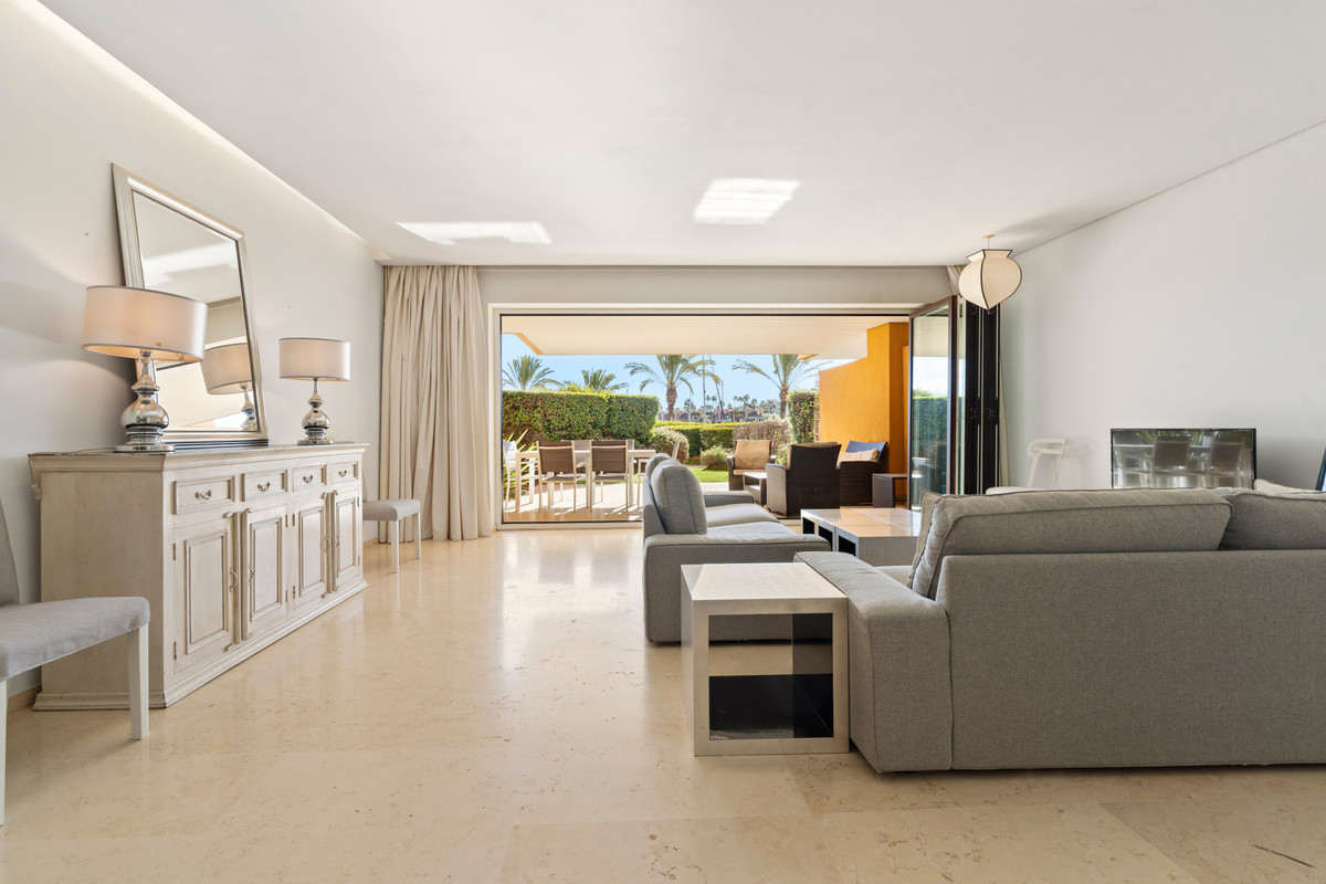 3 Bed Apartment for sale in Sotogrande Marina Costa Del Sol, Cádiz, Spain