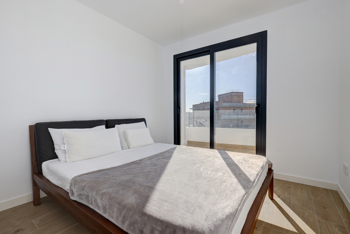 2 Bed Apartment for sale in Estepona Costa Del Sol, Málaga, Spain