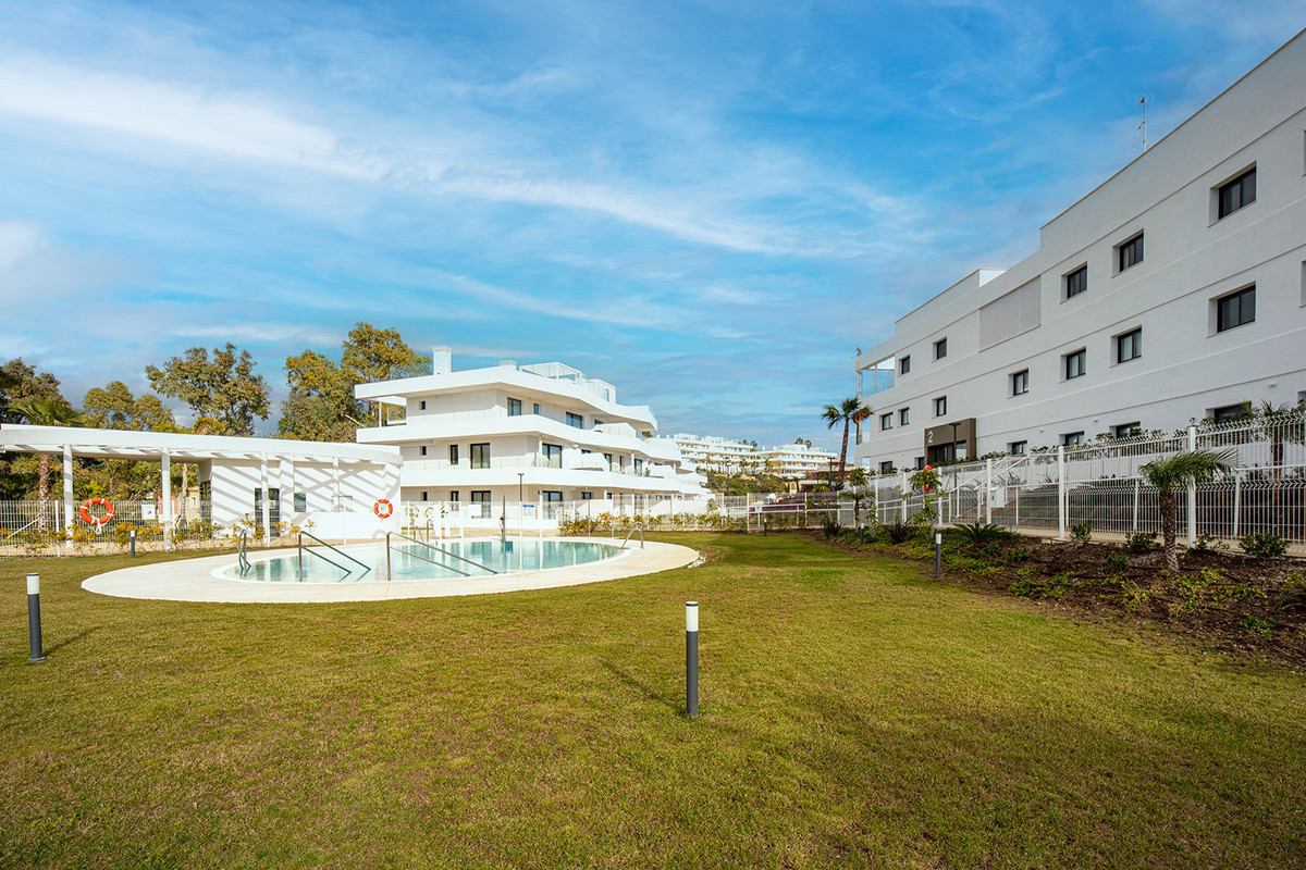 2 Bed Apartment for sale in Estepona Costa Del Sol, Málaga, Spain