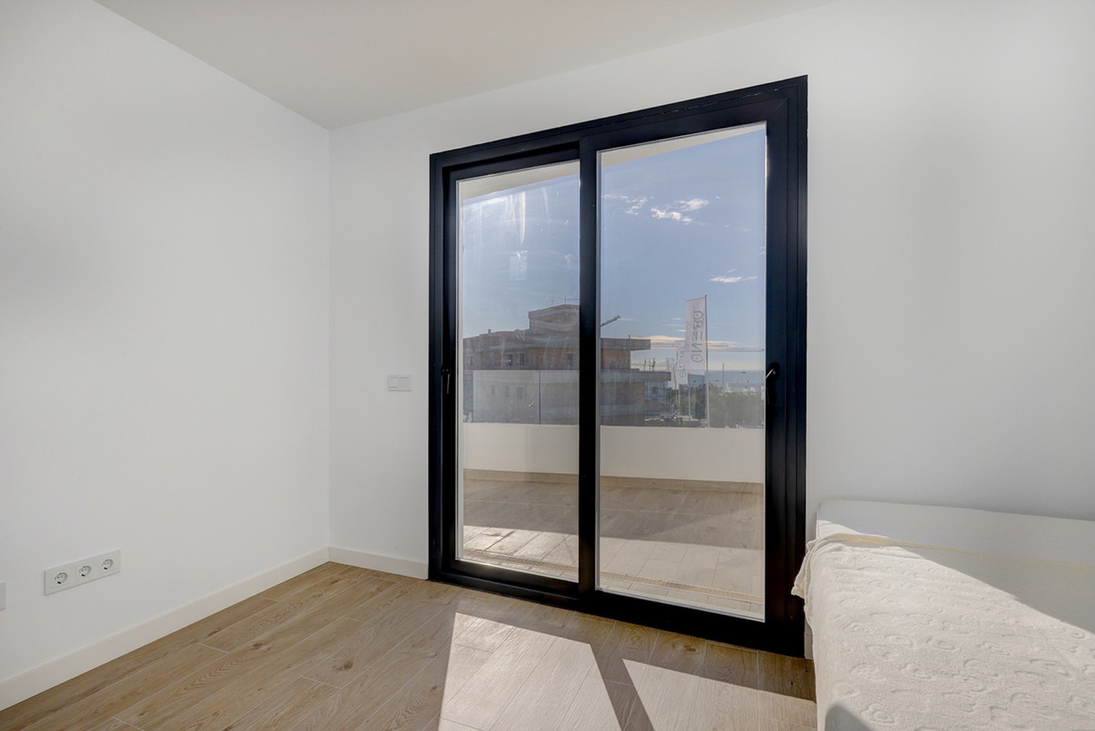 2 Bed Apartment for sale in Estepona Costa Del Sol, Málaga, Spain