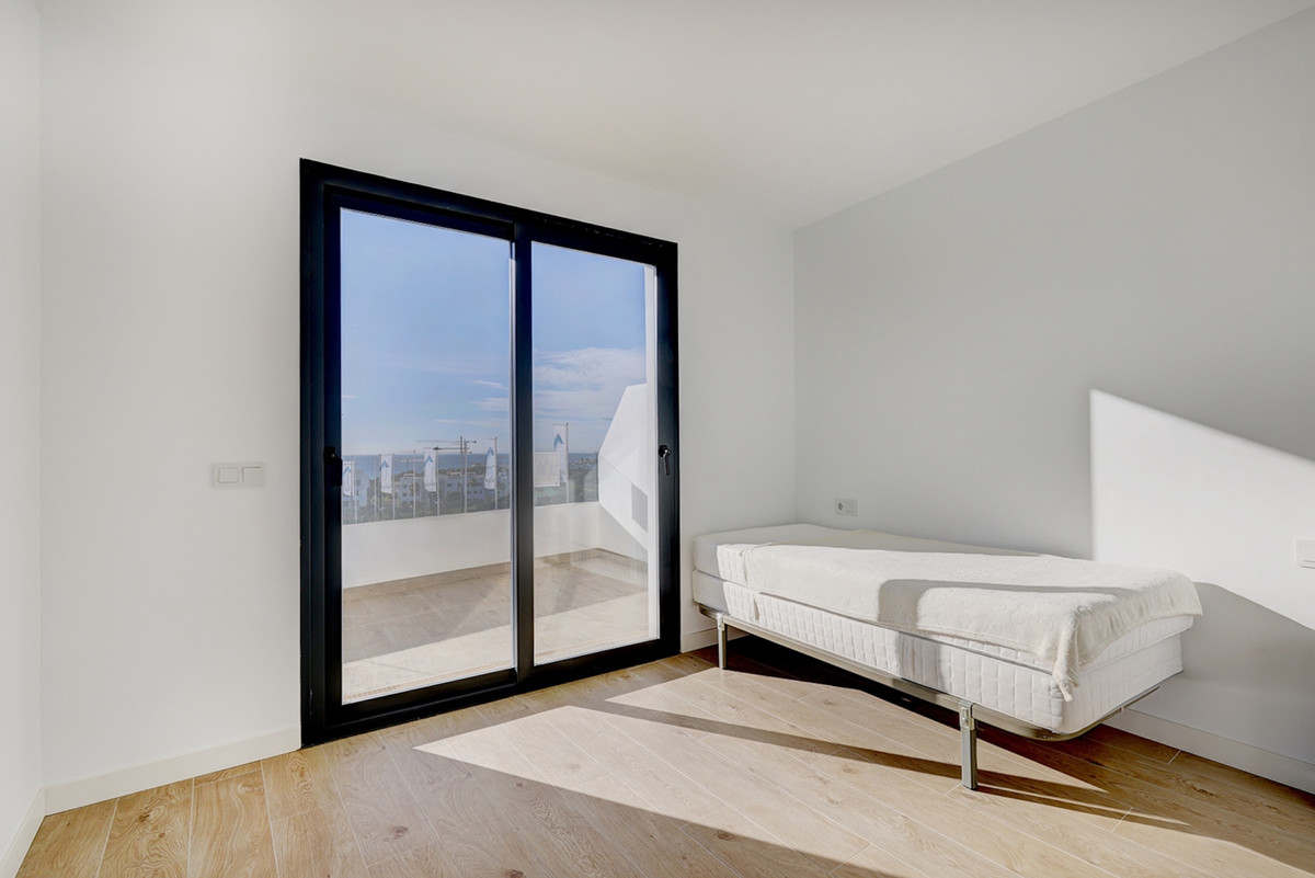 2 Bed Apartment for sale in Estepona Costa Del Sol, Málaga, Spain