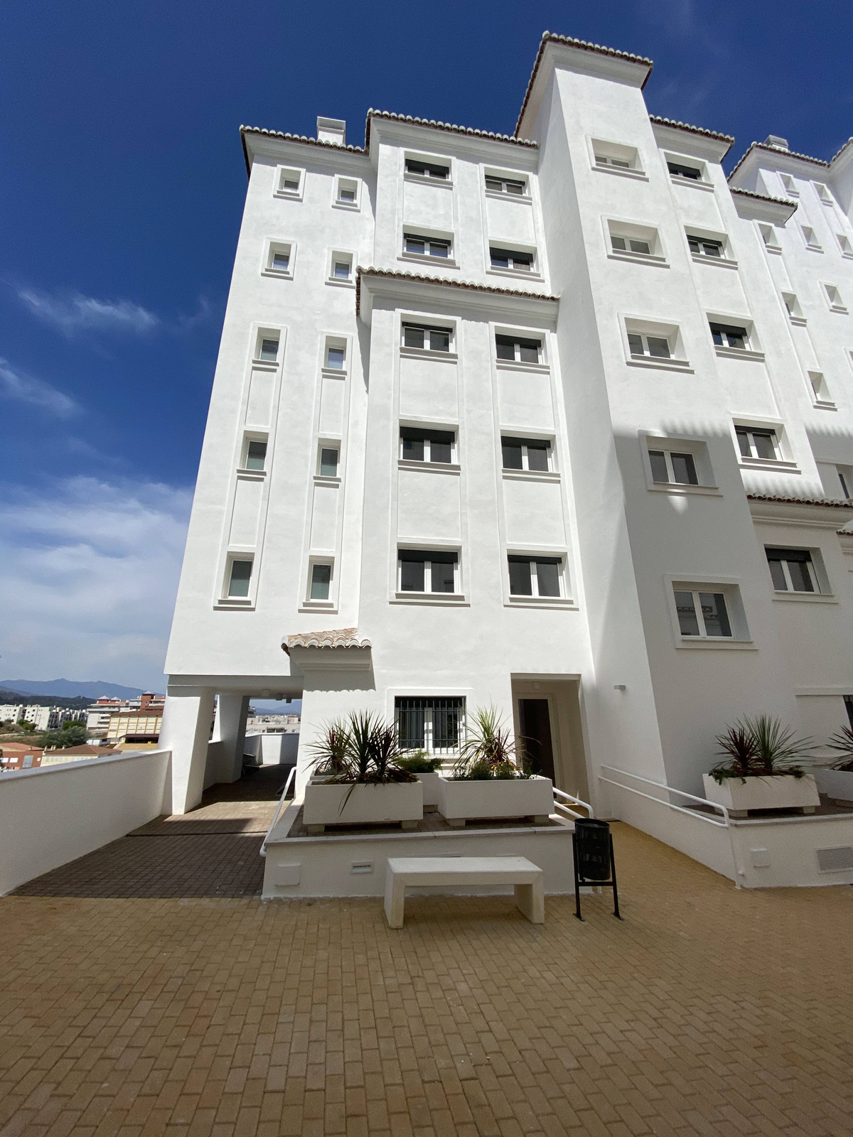 Se vende Apartamento Planta Media de 3 dormitorios en Costa Del Sol, Málaga, España
