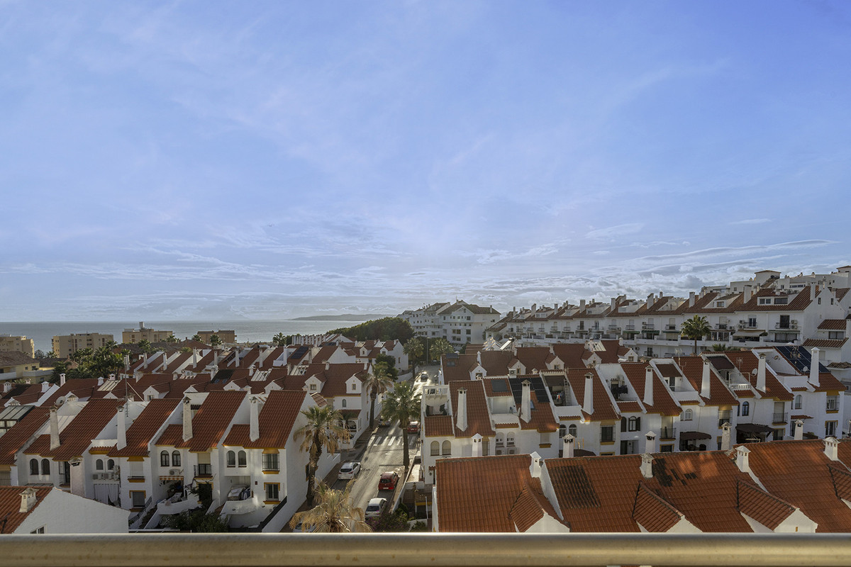 Se vende Apartamento Planta Media de 3 dormitorios en Costa Del Sol, Málaga, España