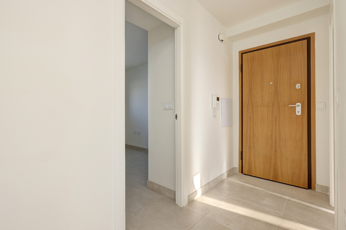 Se vende Apartamento Planta Media de 3 dormitorios en Costa Del Sol, Málaga, España
