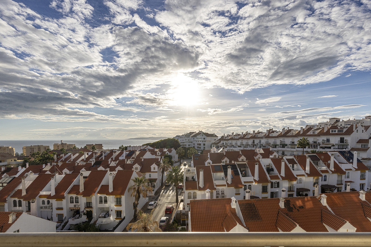 Se vende Apartamento Planta Media de 3 dormitorios en Costa Del Sol, Málaga, España