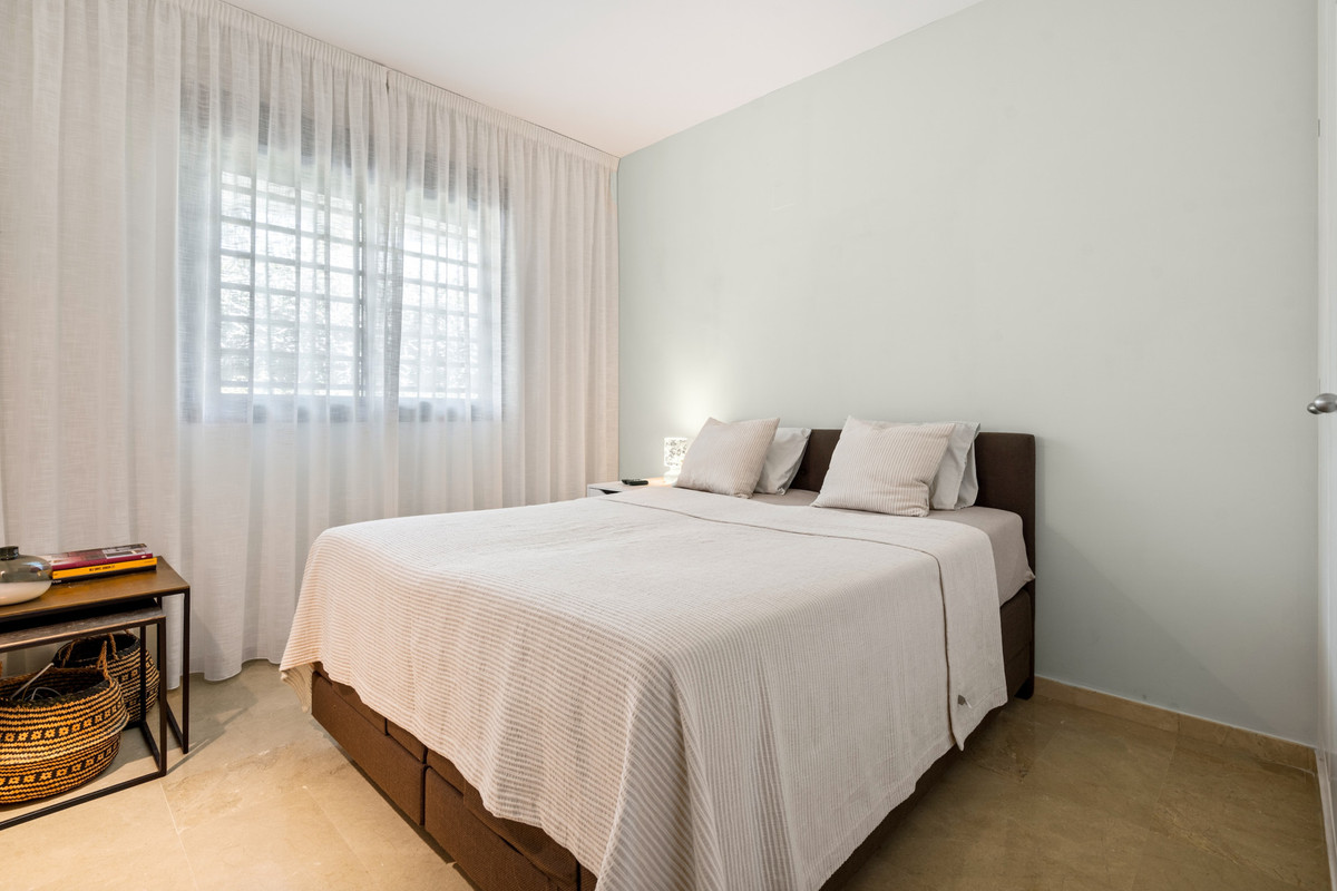 Se vende Apartamento Planta Baja de 2 dormitorios en Costa Del Sol, Málaga, España
