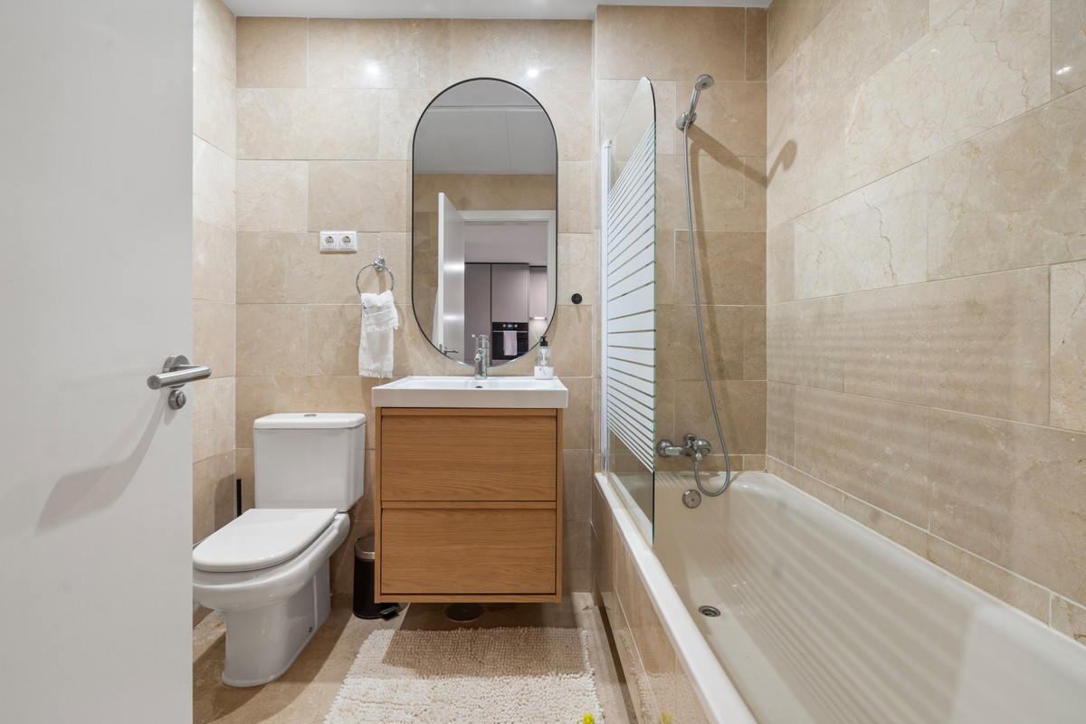 Se vende Apartamento Planta Baja de 2 dormitorios en Costa Del Sol, Málaga, España