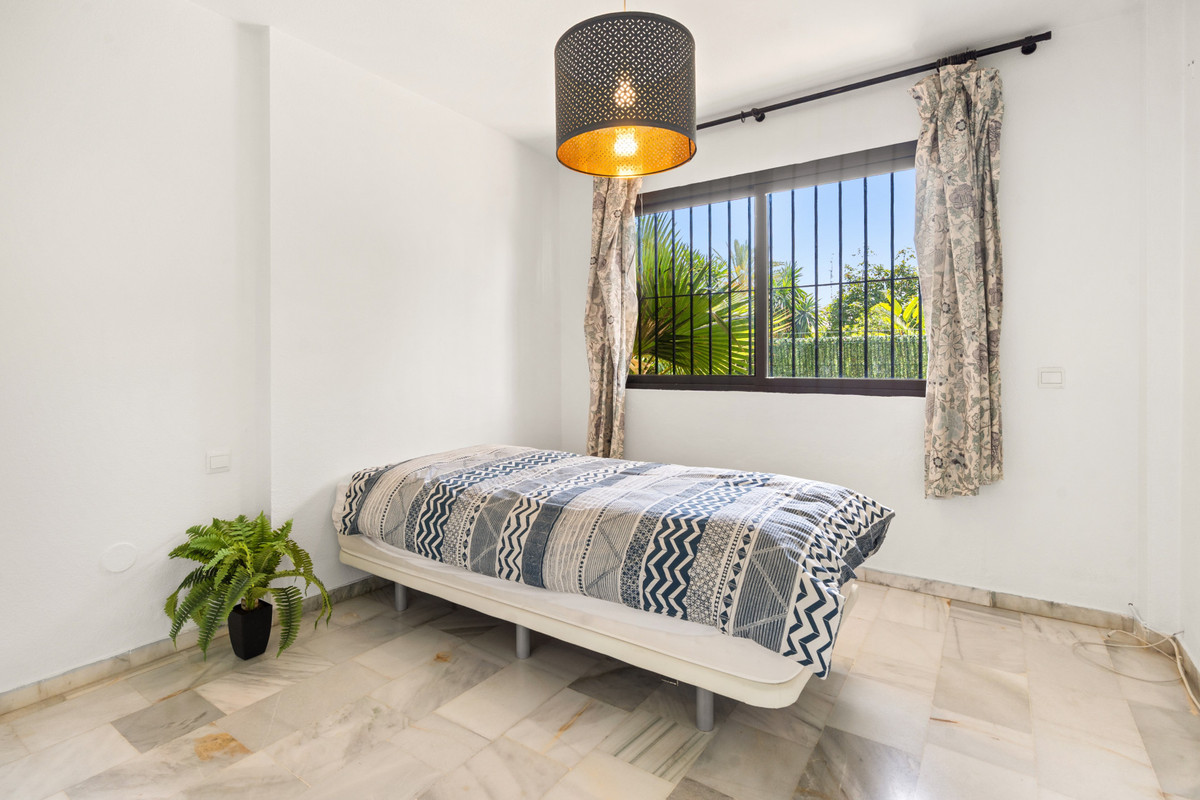 Se vende Apartamento Planta Baja de 2 dormitorios en Costa Del Sol, Málaga, España