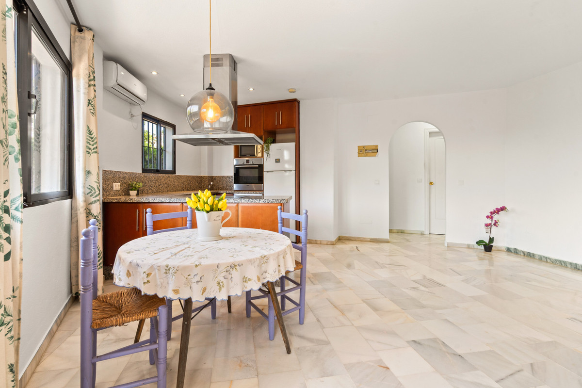 Se vende Apartamento Planta Baja de 2 dormitorios en Costa Del Sol, Málaga, España
