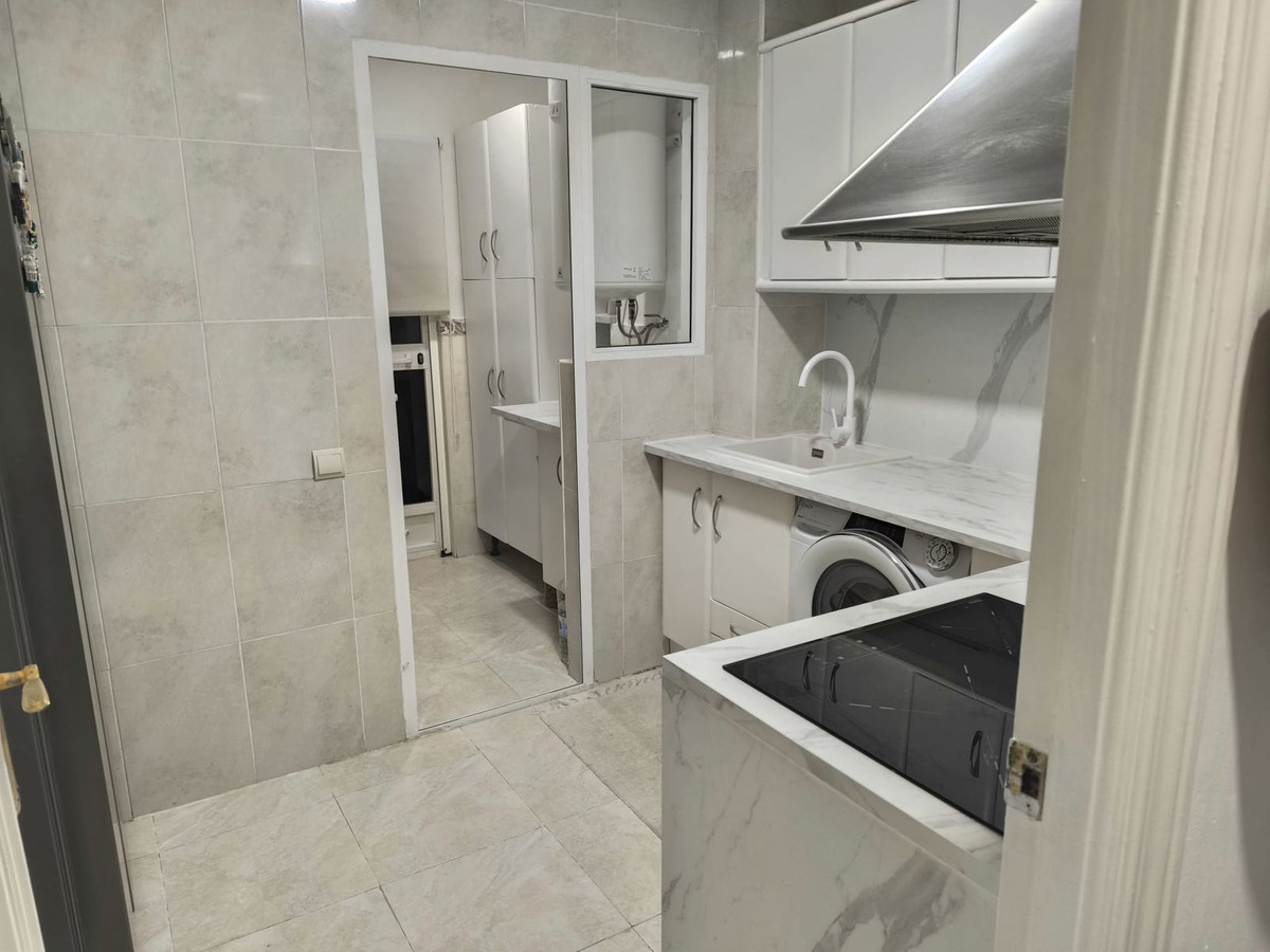 3 Bed Apartment for sale in Marbella Costa Del Sol, Málaga, Spain