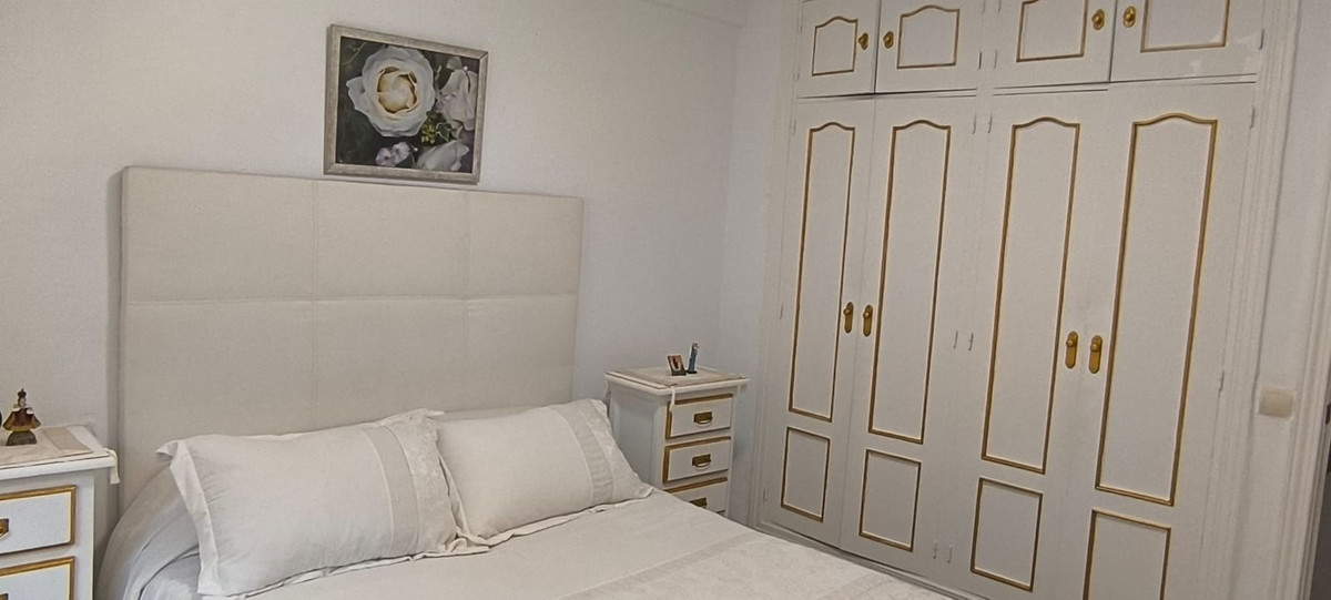 3 Bed Apartment for sale in Marbella Costa Del Sol, Málaga, Spain