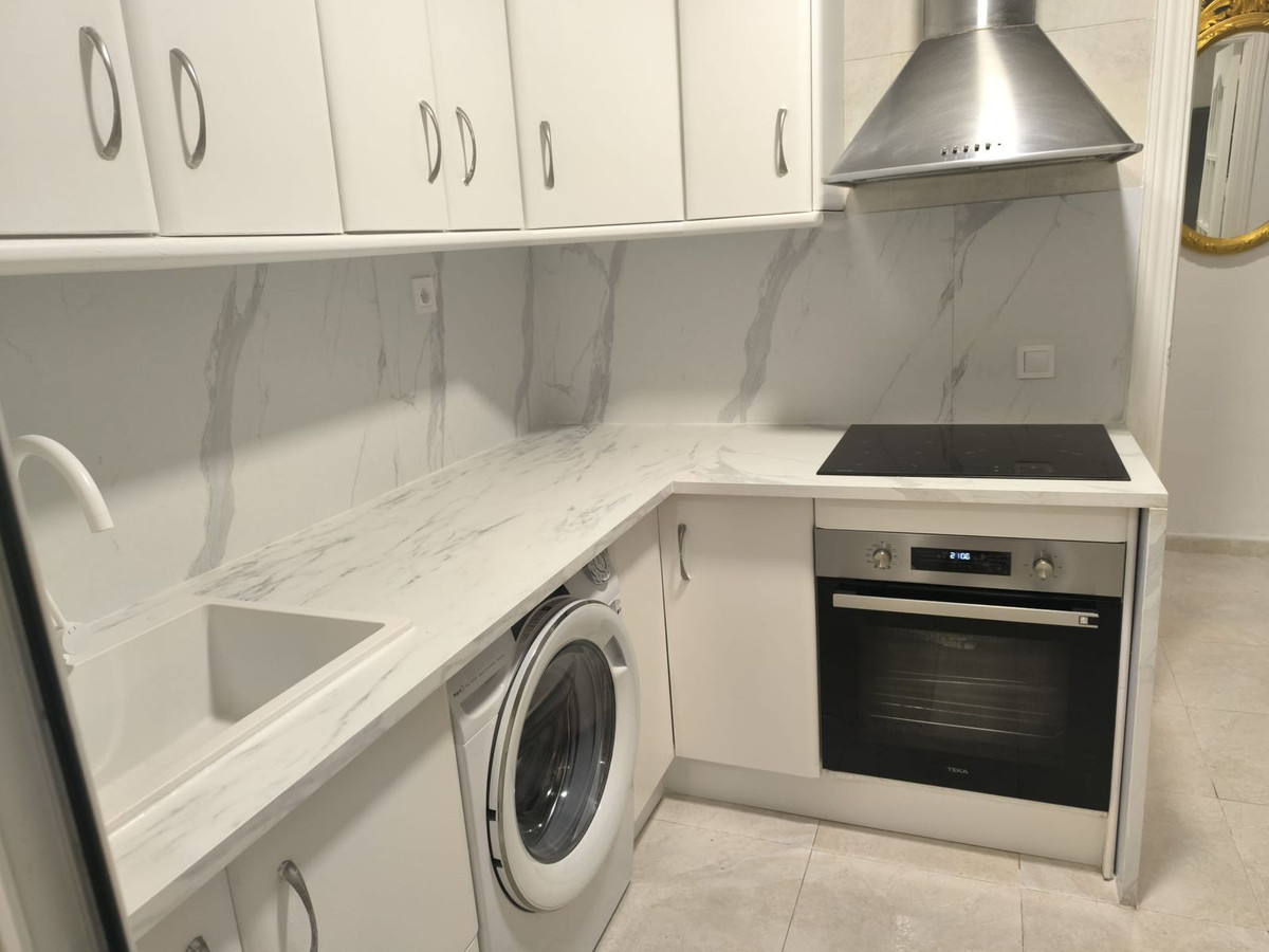 3 Bed Apartment for sale in Marbella Costa Del Sol, Málaga, Spain