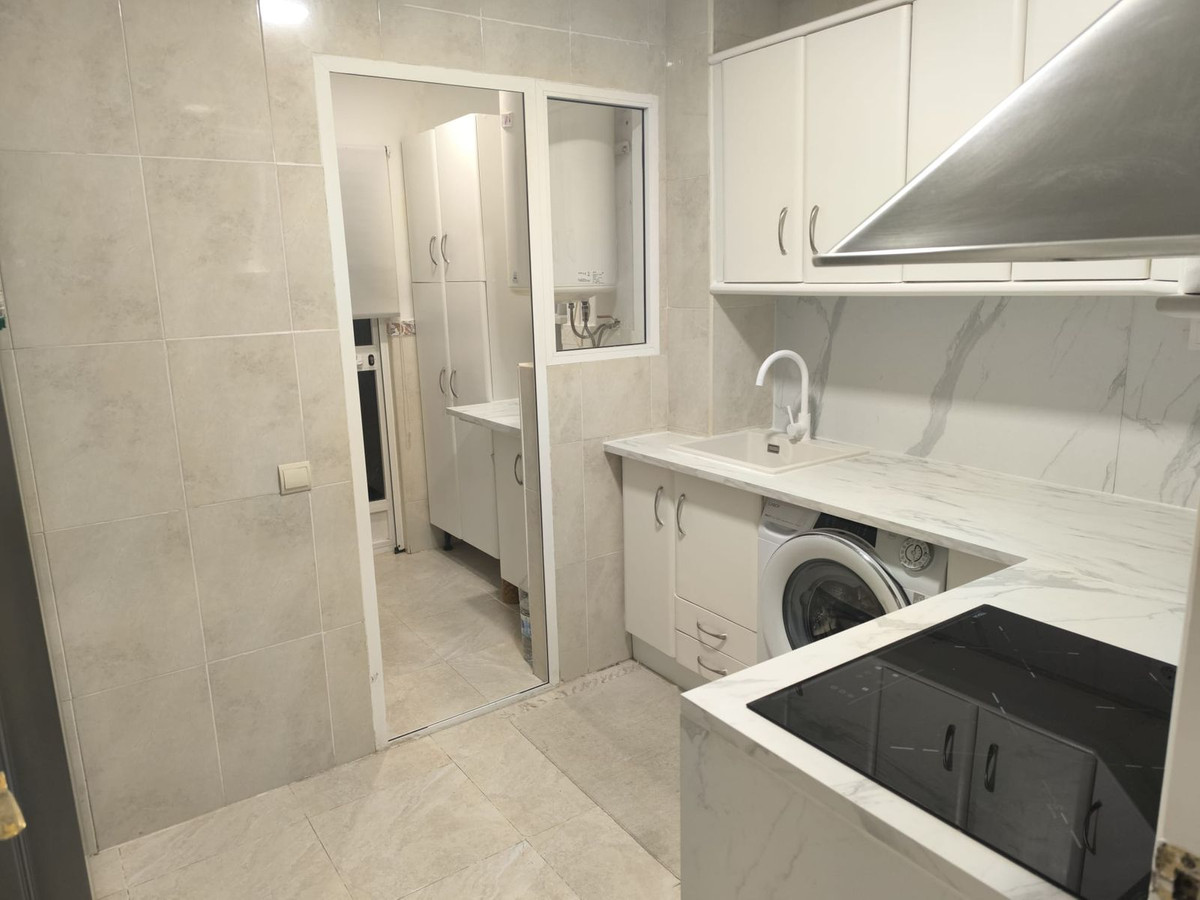 3 Bed Apartment for sale in Marbella Costa Del Sol, Málaga, Spain