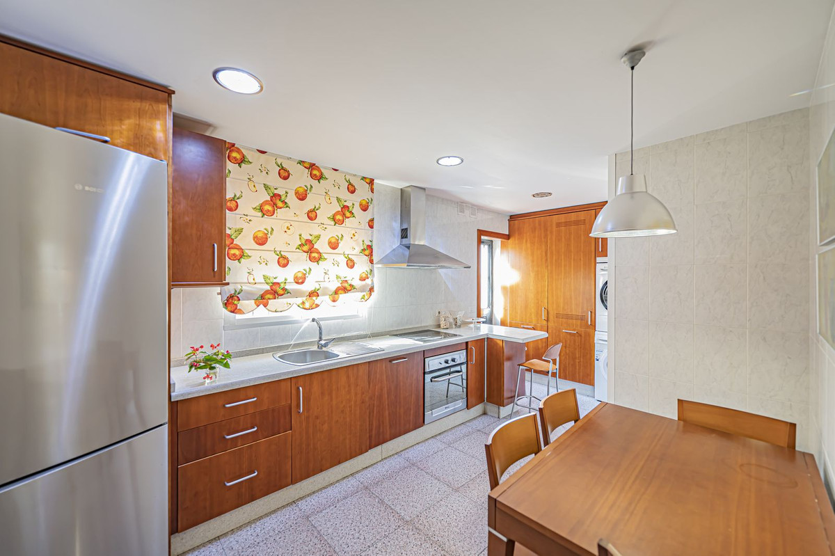 Se vende Villa - Chalet de 5 dormitorios en Costa Del Sol, Málaga, España
