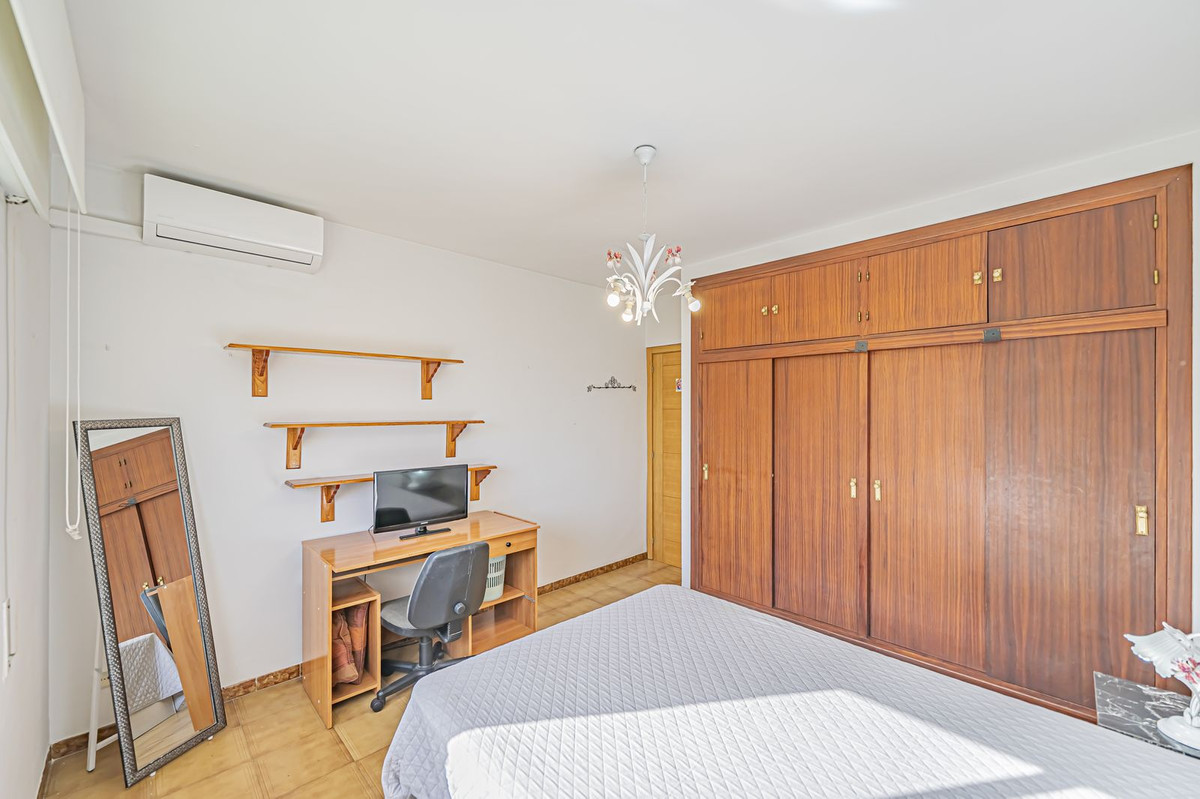 Se vende Villa - Chalet de 5 dormitorios en Costa Del Sol, Málaga, España