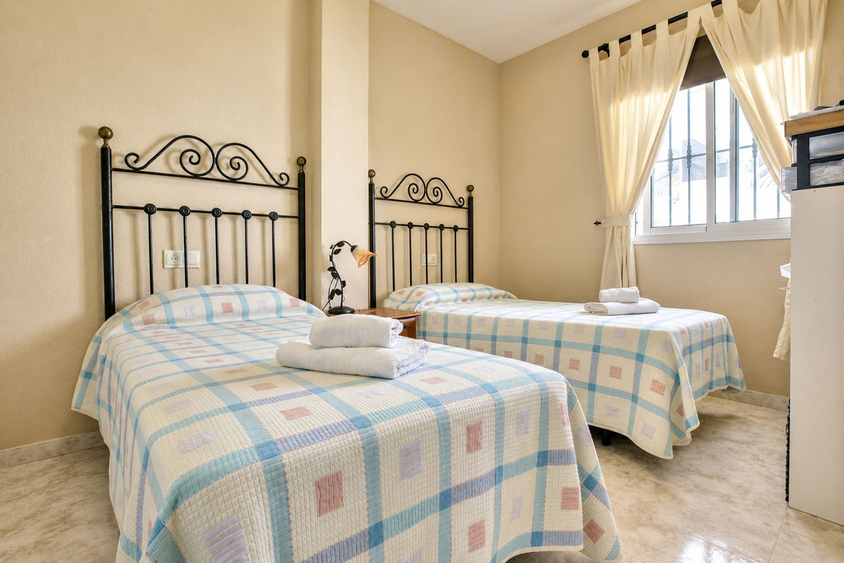 2 Bed Apartment for sale in Cerros Del Aguila Costa Del Sol, Málaga, Spain