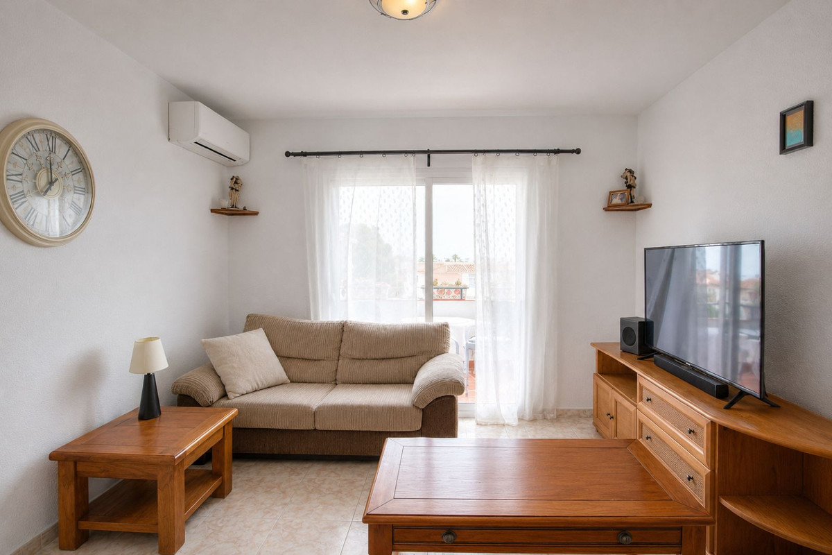 2 Bed Apartment for sale in Cerros Del Aguila Costa Del Sol, Málaga, Spain