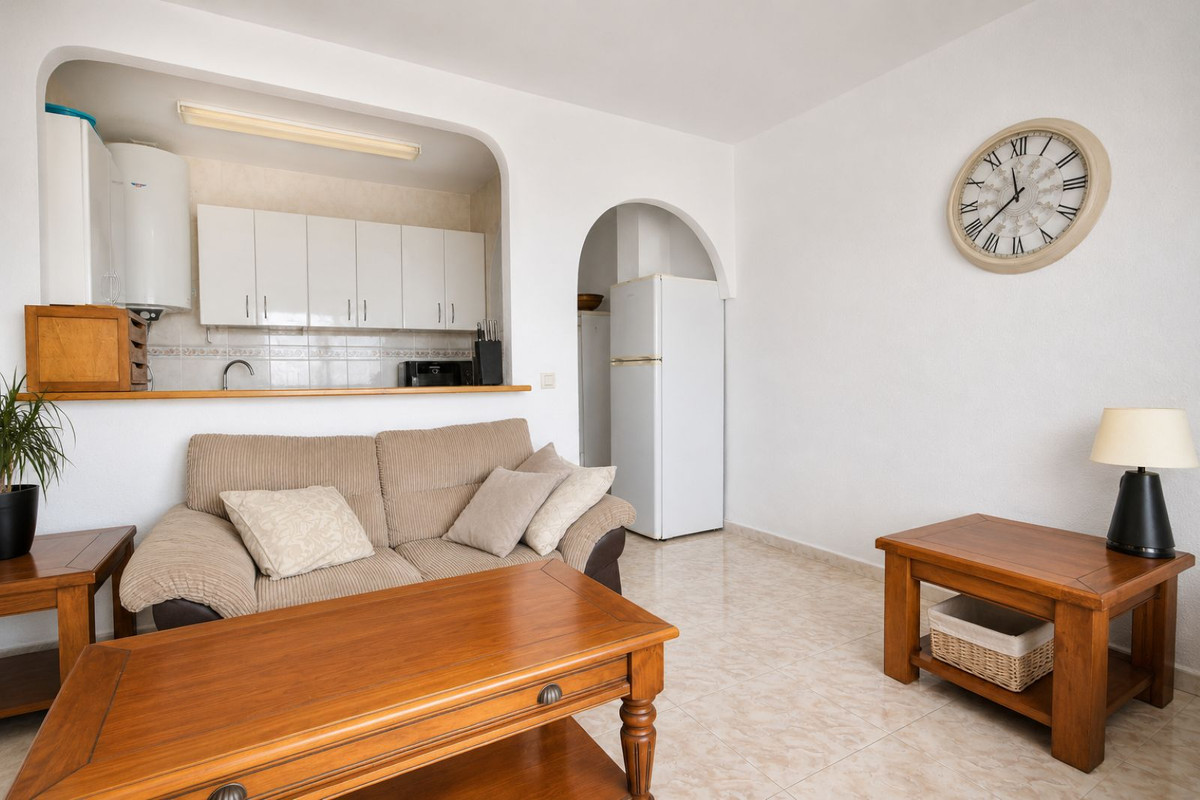 2 Bed Apartment for sale in Cerros Del Aguila Costa Del Sol, Málaga, Spain