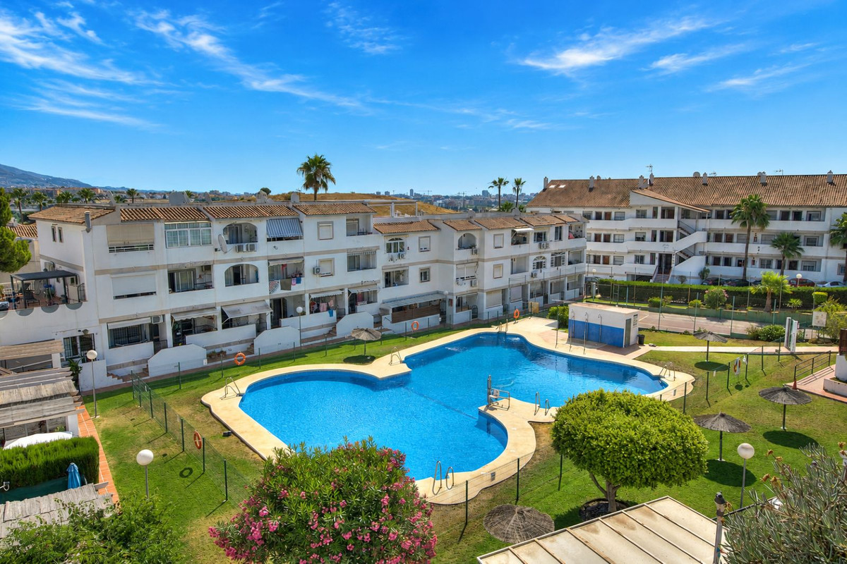 2 Bed Apartment for sale in Cerros Del Aguila Costa Del Sol, Málaga, Spain