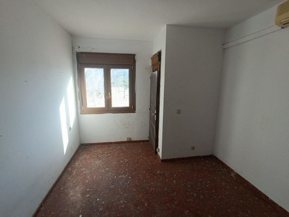 4 Bed Apartment for sale in Las Lagunas Costa Del Sol, Málaga, Spain