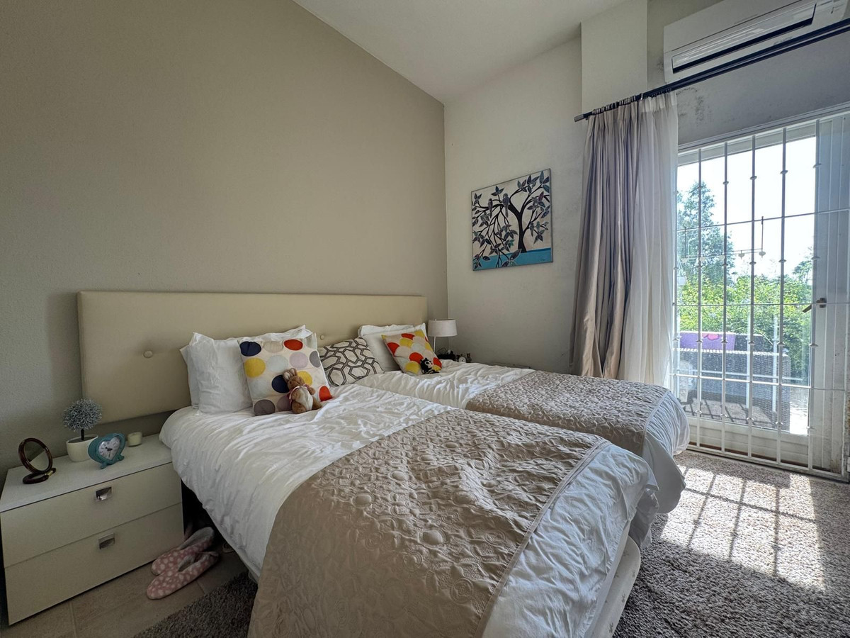 2 Bed Apartment for sale in Atalaya Costa Del Sol, Málaga, Spain