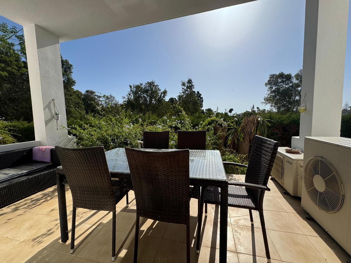 2 Bed Apartment for sale in Atalaya Costa Del Sol, Málaga, Spain