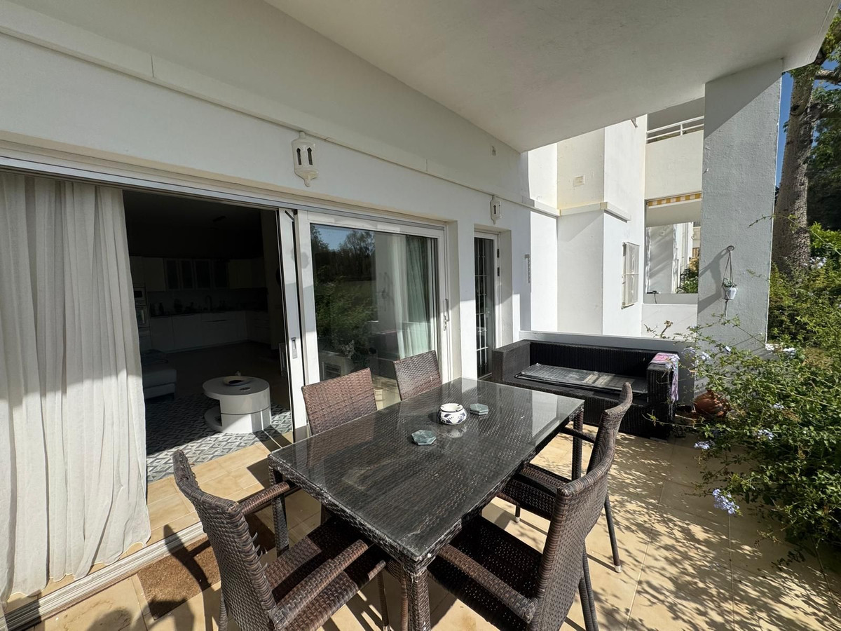 2 Bed Apartment for sale in Atalaya Costa Del Sol, Málaga, Spain
